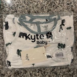 Kyte baby bodysuit twirl